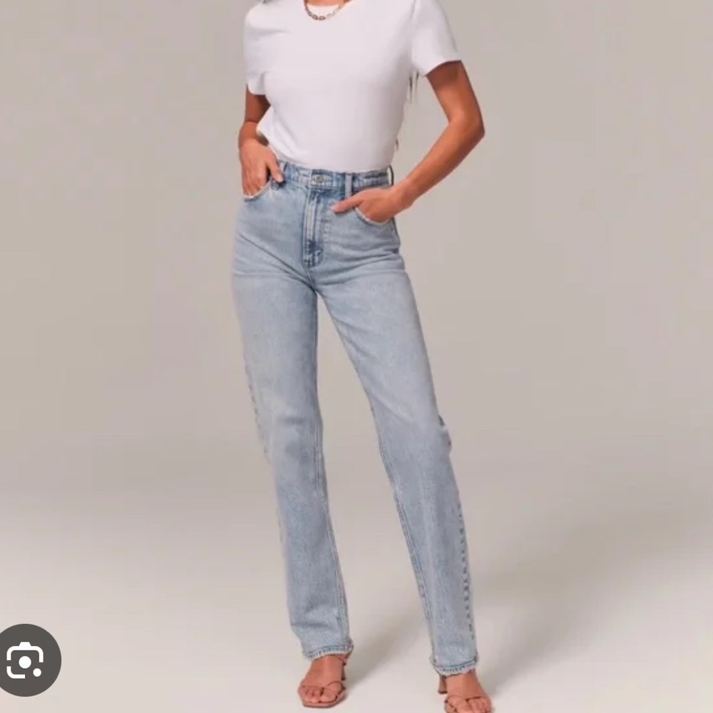 Abercrombie 90’s straight ultra high rise